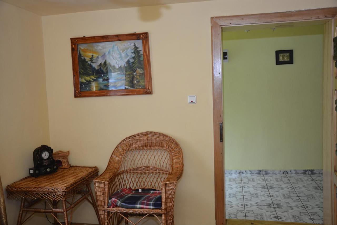 Casa Verde Hotell Rîu de Mori Exteriör bild