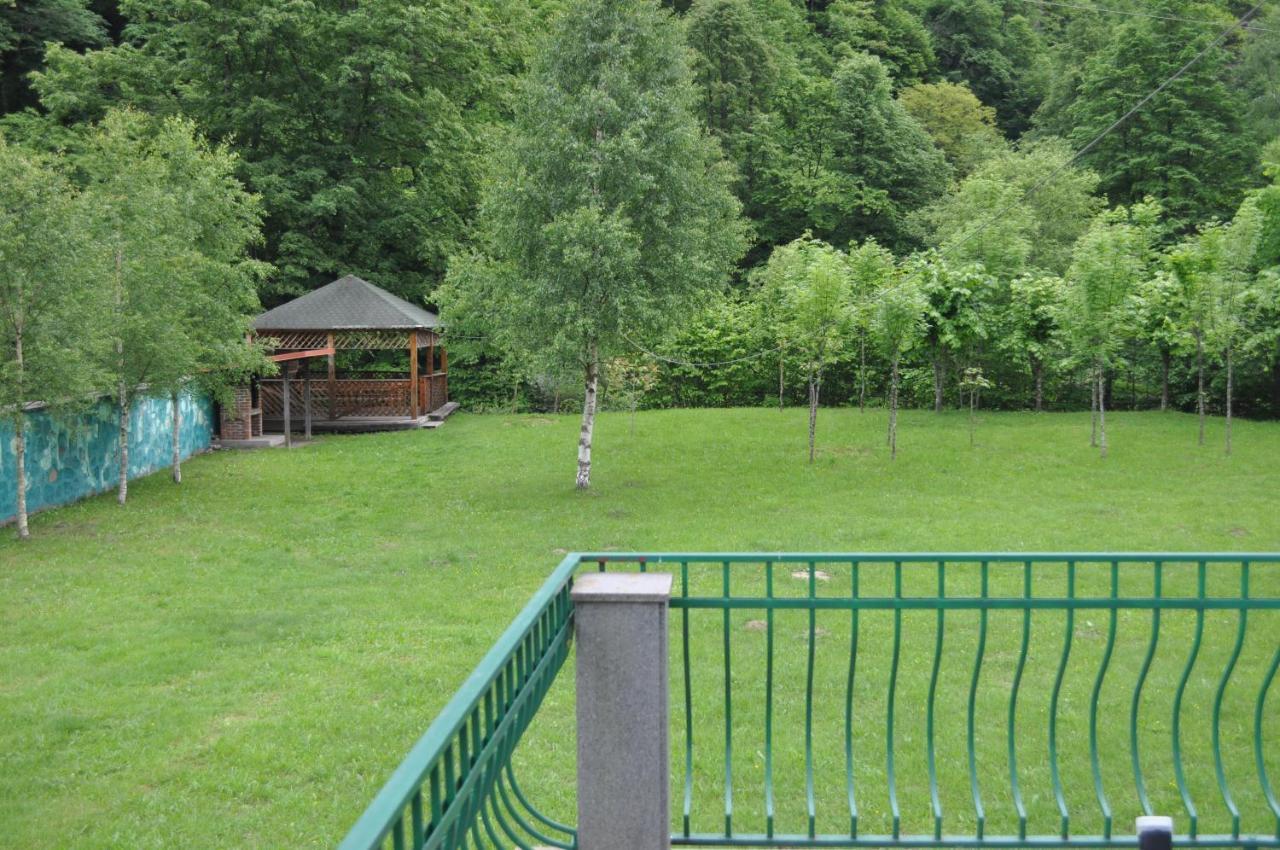 Casa Verde Hotell Rîu de Mori Exteriör bild
